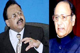 Chaudhry brothers and Altaf condemn blockade of Qadri’s residence